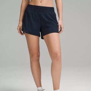 Lululemon Hotty Hot High-Rise Short 4”